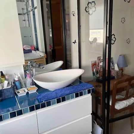 Functional And Bright - Near Pere Lachaise Appartamento